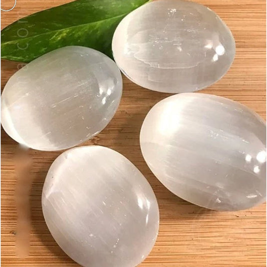 Massajador Energético Selenite - Média | Unidade | Tamanho: 5/6 cm - ZenNatural