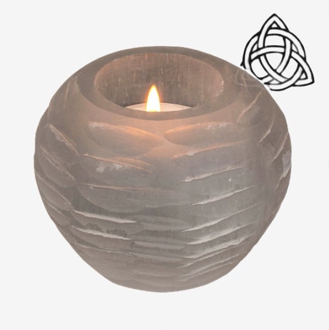 Castiçal - Globo Estriado de Selenite | Unidade | Altura: 6/8 cm. • Diâmetro: 6/8 cm - ZenNatural
